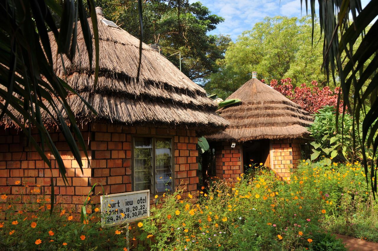 New Court View Hotel Masindi Extérieur photo